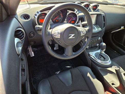 Certified 2020 Nissan 370Z Touring Sport image 13