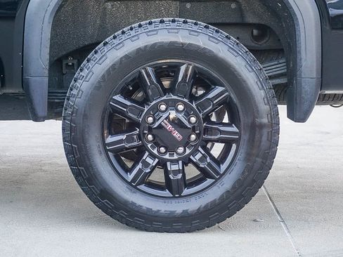 Used 2025 GMC Sierra 2500 AT4 w/ AT4 Premium Plus Package image 10