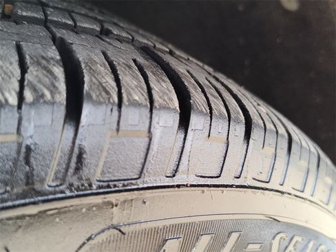 Used 2023 Honda Accord EX image 15