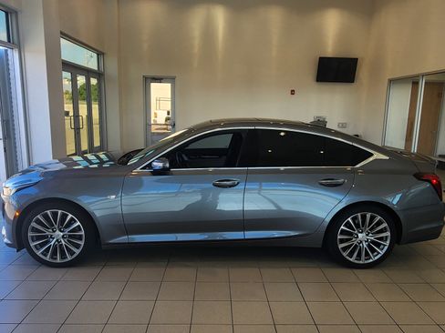 Used 2021 Cadillac CT5 Premium Luxury image 2