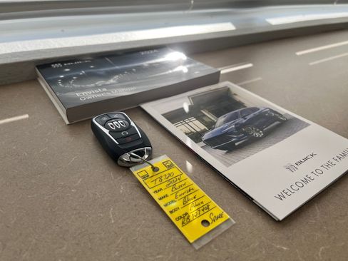 Certified 2024 Buick Envista Avenir image 15