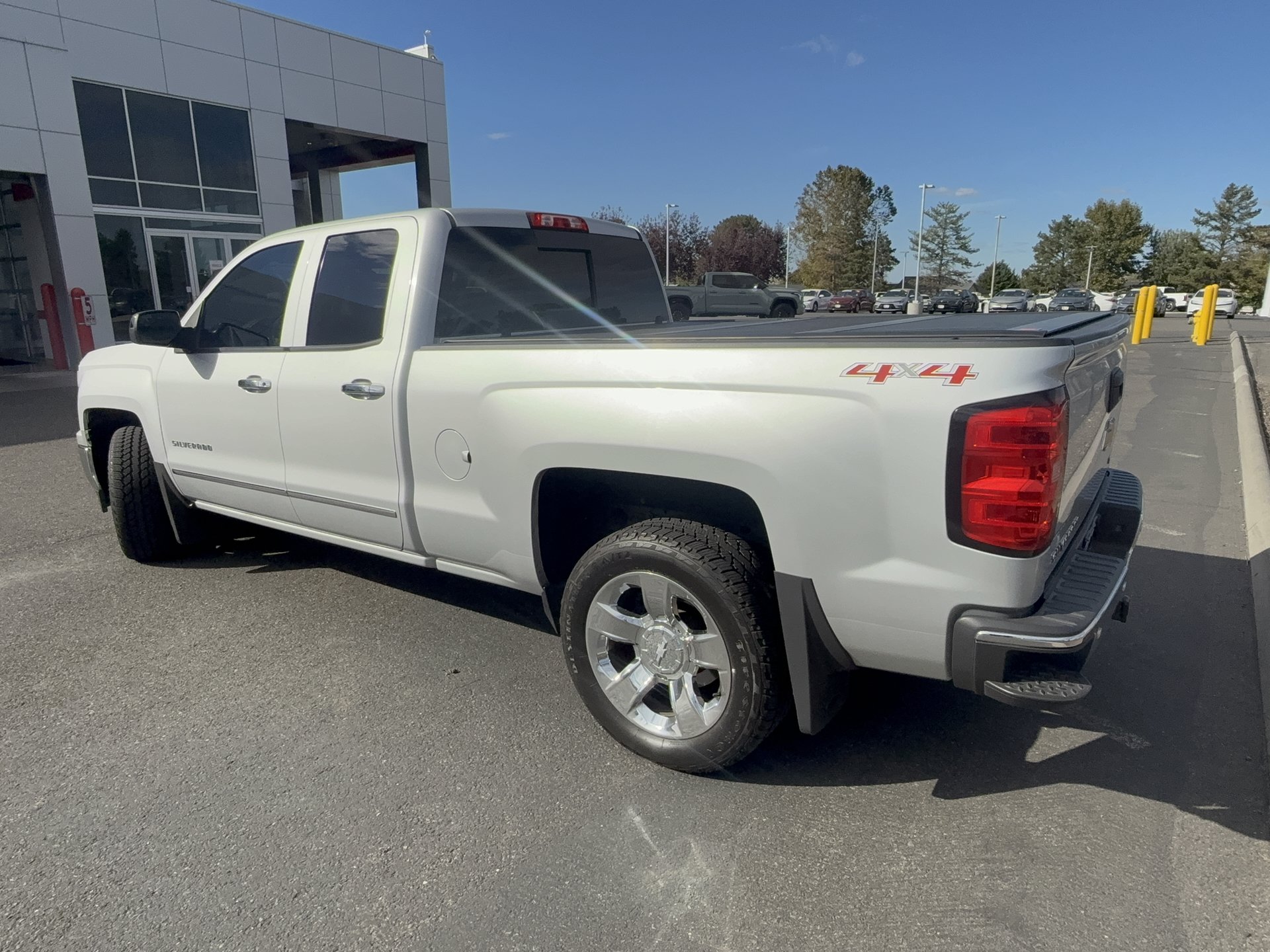 Used 2014 Chevrolet Silverado 1500 LTZ w/ LTZ Plus Package AWD/4WD image 10