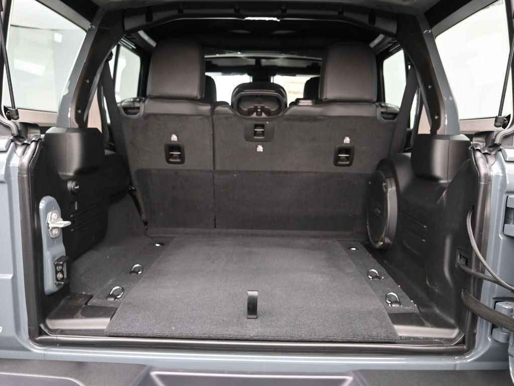 New 2025 Jeep Wrangler Unlimited Rubicon AWD/4WD image 22