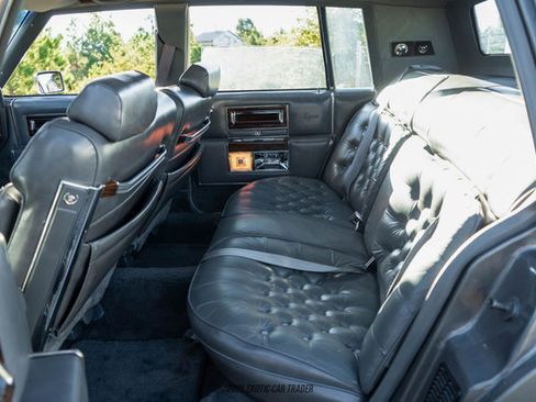 Used 1988 Cadillac Brougham image 28