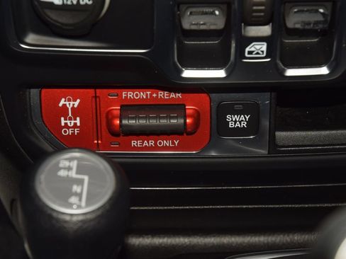 Used 2019 Jeep Wrangler Unlimited Rubicon AWD/4WD image 39