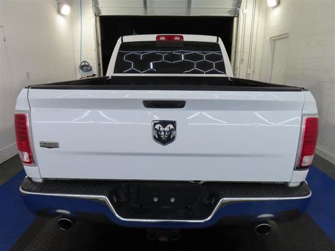 Used 2017 RAM 1500 Laramie image 11