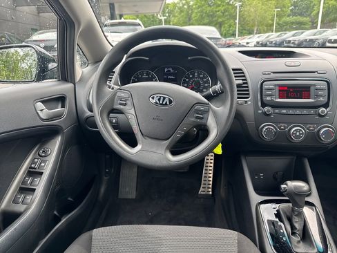 Used 2017 Kia Forte LX FWD image 13