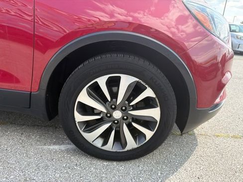Used 2017 Buick Encore Essence FWD image 31