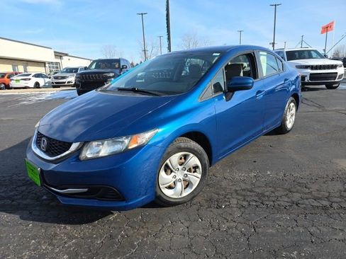 Used 2014 Honda Civic LX image 2