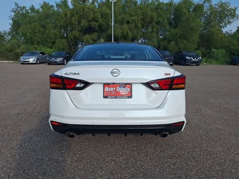 Used 2024 Nissan Altima 2.5 SR FWD image 6