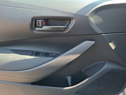 Used 2024 Toyota Corolla LE FWD image 12