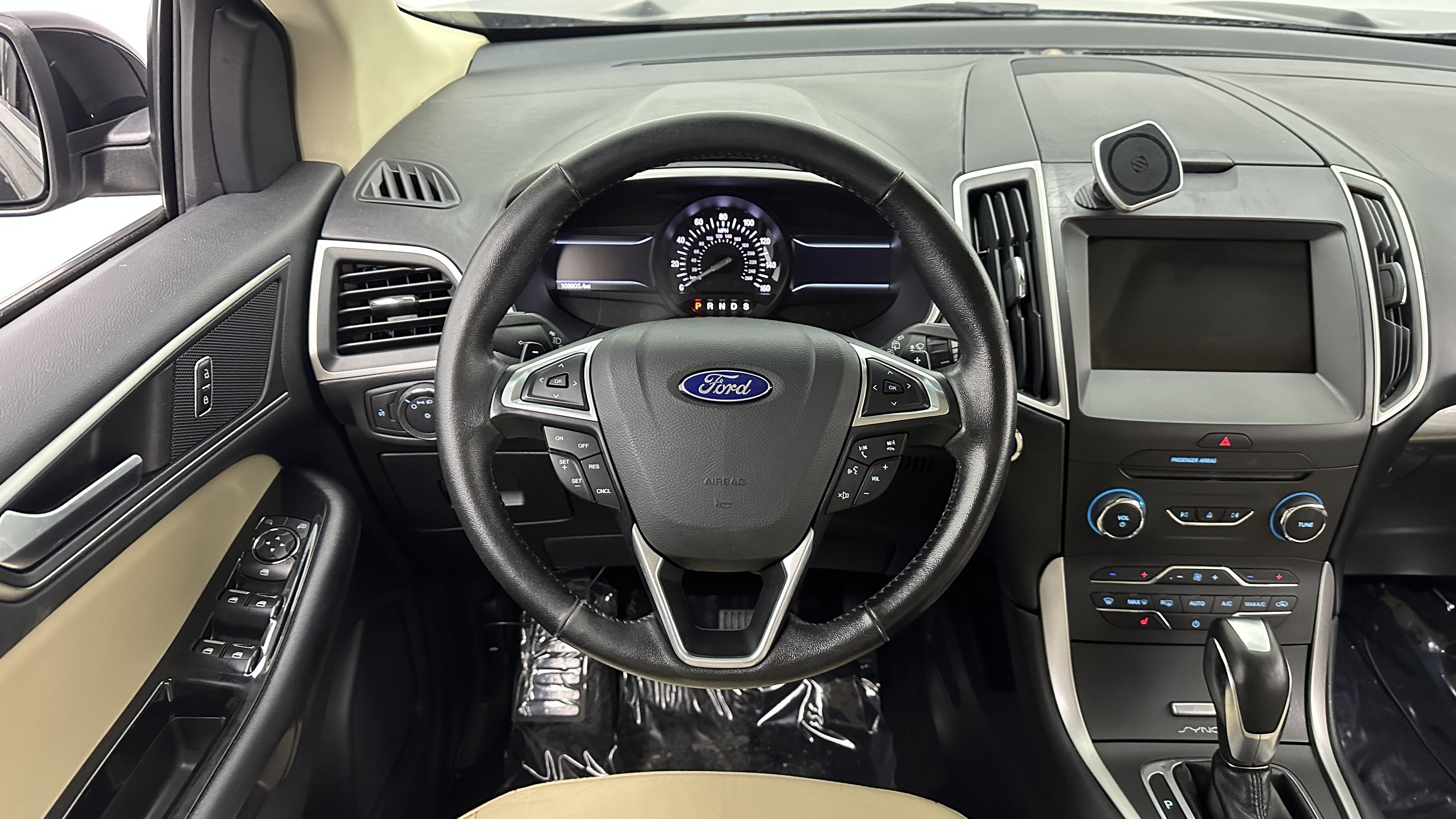 Used 2016 Ford Edge SEL w/ Equipment Group 201A AWD/4WD image 29