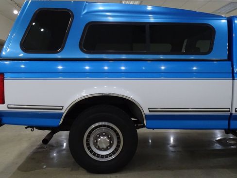 Used 1994 Ford F250 2WD Regular Cab image 32