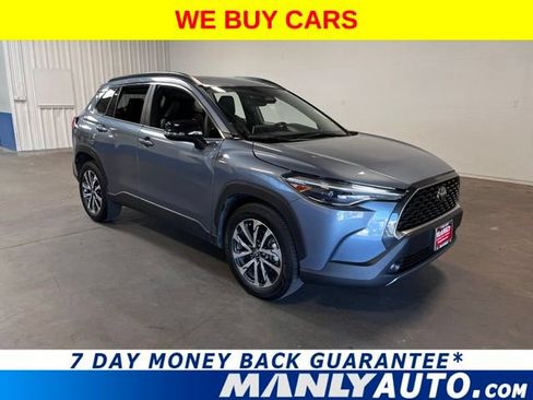 Used 2025 Toyota Corolla Cross XLE FWD image 1