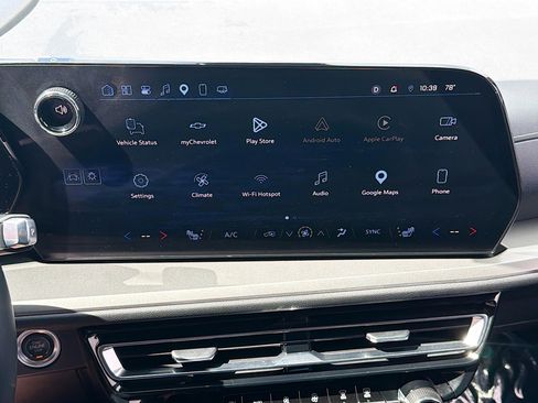 Used 2025 Chevrolet Traverse LT AWD/4WD image 21