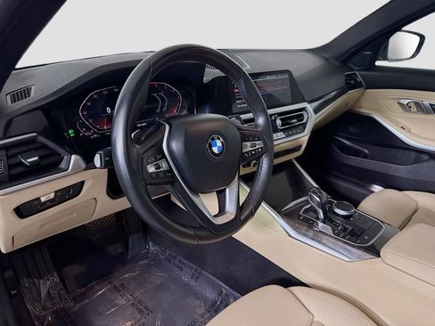 Used 2020 BMW 330i Sedan w/ Convenience Package RWD image 19