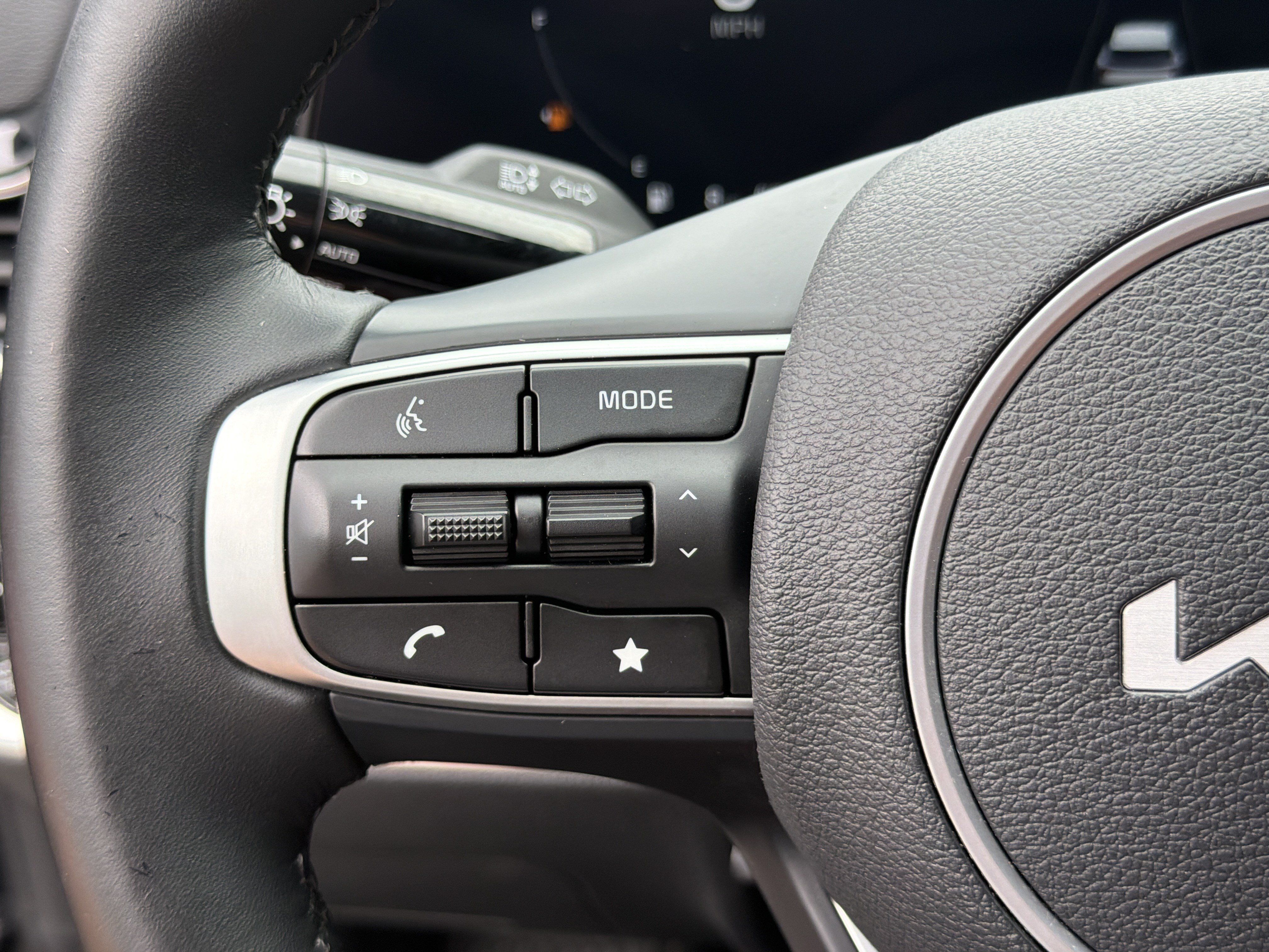 Certified 2024 Kia Sportage SX FWD image 25