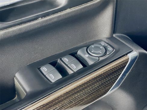 Used 2020 Chevrolet Silverado 1500 LT Trail Boss image 21