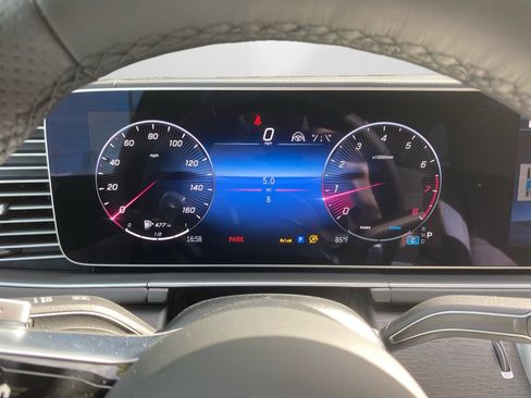 New 2026 Mercedes-Benz GLS 580 4MATIC image 11