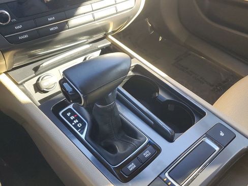 Used 2020 Genesis G80 3.8 image 31