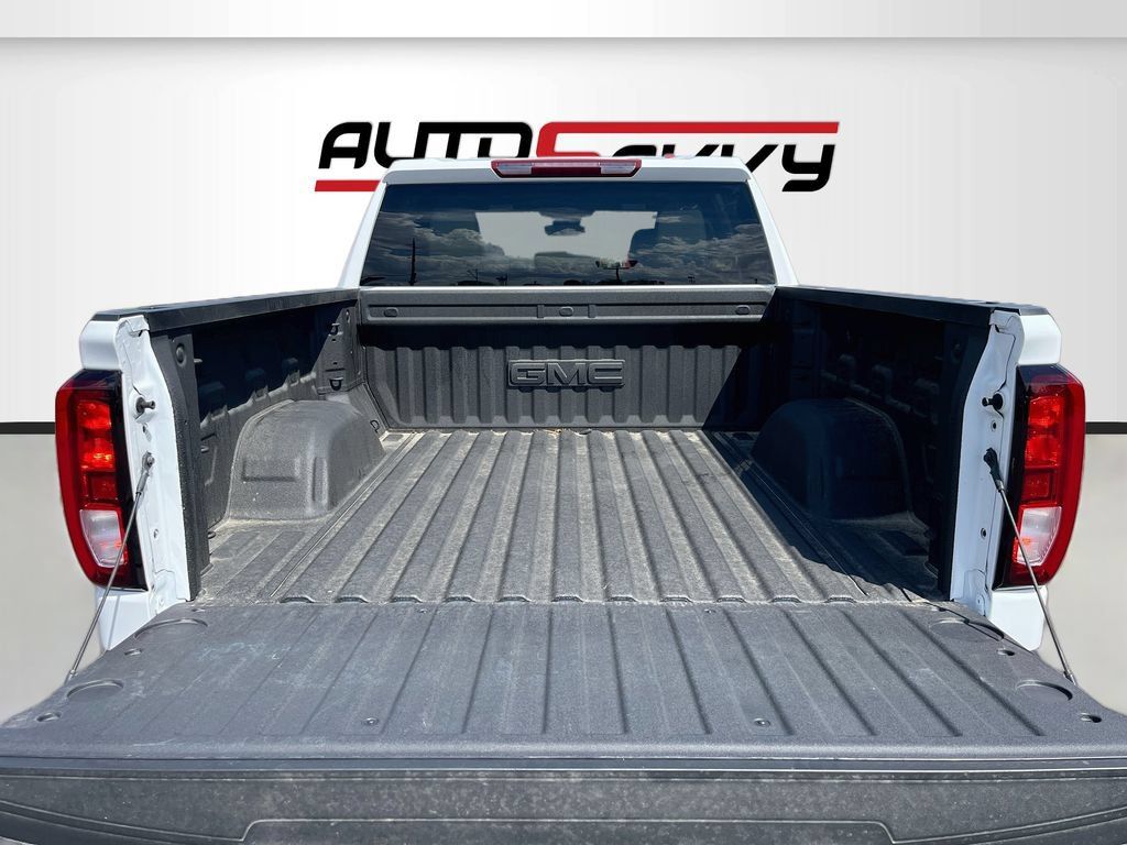 Used 2026 GMC Sierra 1500 SLE w/ LPO, GMC Protection Package RWD image 26
