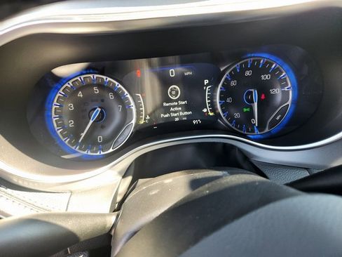 New 2026 Chrysler Pacifica Limited w/ S Appearance Package image 19