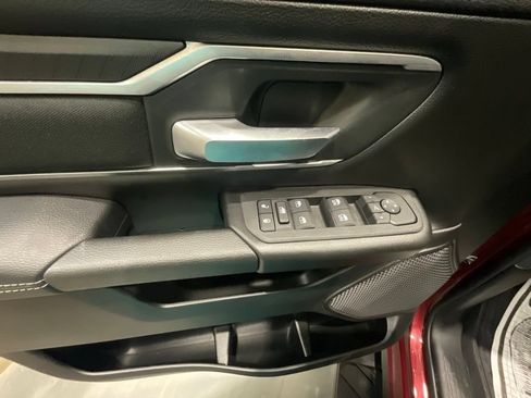 Used 2025 RAM 1500 Big Horn AWD/4WD image 9