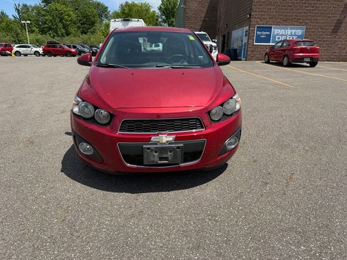 Used 2012 Chevrolet Sonic LTZ FWD image 4