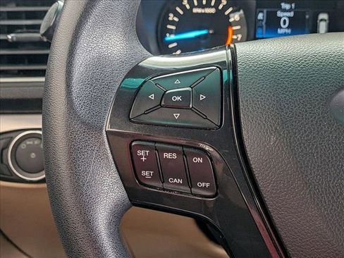 Used 2017 Ford Explorer FWD image 13