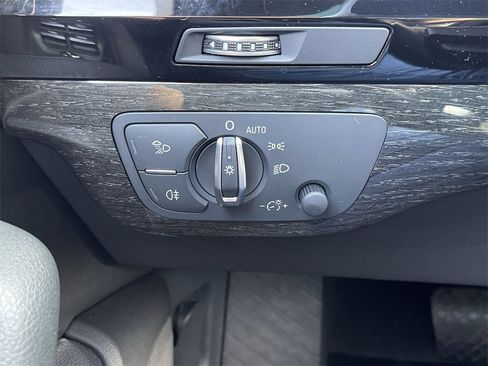 Used 2019 Audi Q7 3.0T Premium Plus w/ Premium Plus Package image 18
