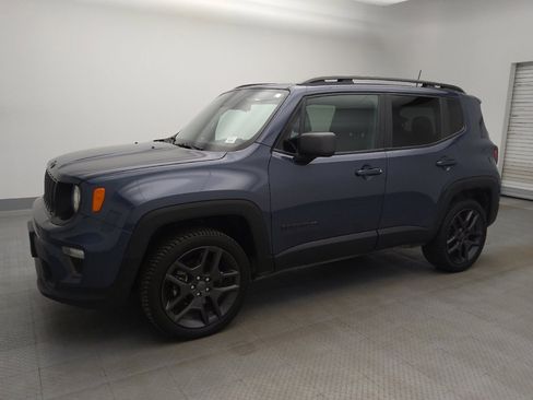 Used 2021 Jeep Renegade Latitude AWD/4WD image 2