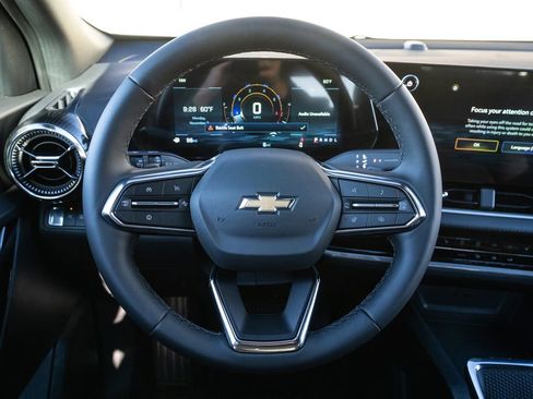 New 2026 Chevrolet Equinox LT image 15