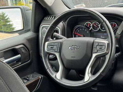 Used 2021 Chevrolet Silverado 1500 RST w/ LPO, Blackout Package AWD/4WD image 15