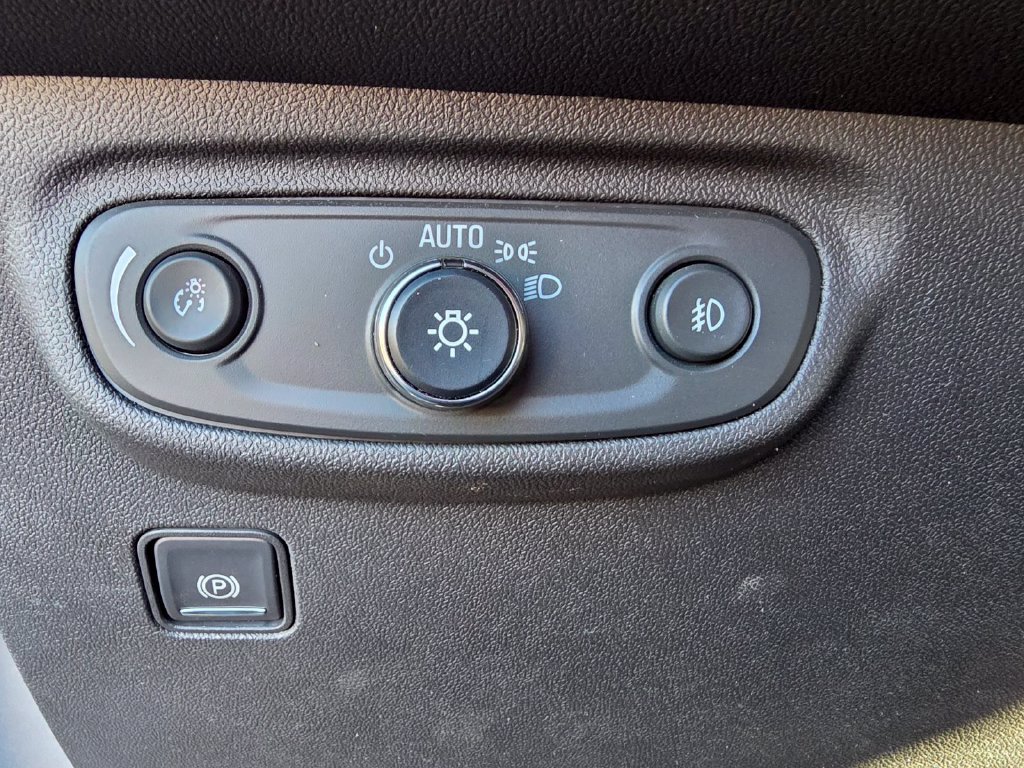 Used 2020 GMC Terrain SLT w/ Preferred Package FWD image 20