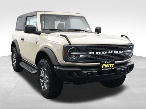 New 2025 Ford Bronco Badlands image 6