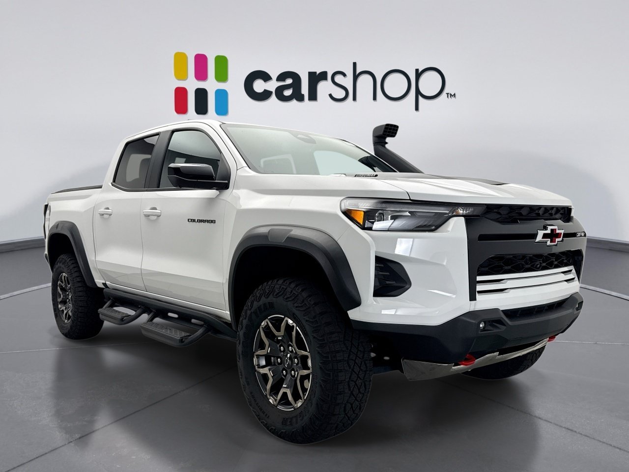Used 2025 Chevrolet Colorado ZR2 w/ Technology Package AWD/4WD image 7