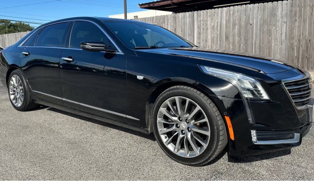 Used 2018 Cadillac CT6 Luxury AWD/4WD image 4
