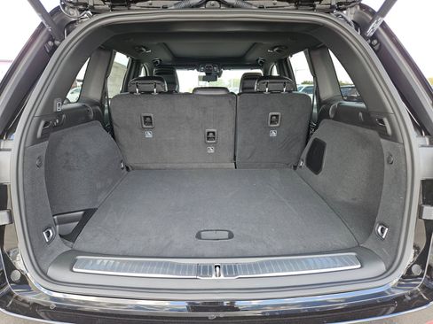 New 2025 Jeep Grand Cherokee Overland w/ Luxury Tech Group IV image 19