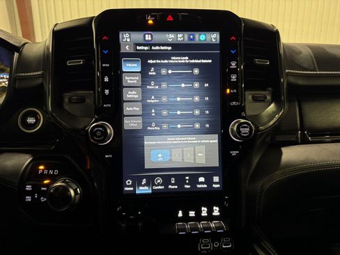 Used 2022 RAM 2500 Limited AWD/4WD image 48