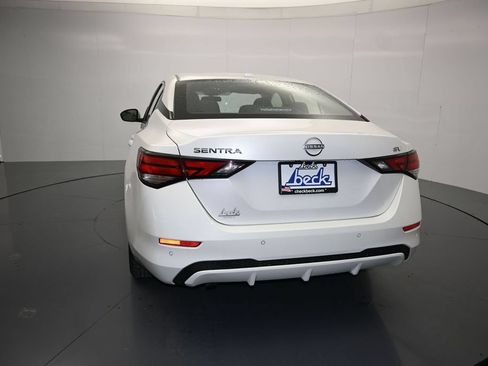 Used 2024 Nissan Sentra SV FWD image 22