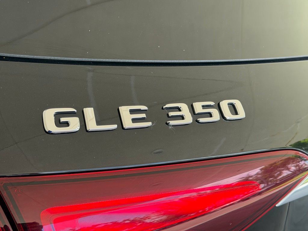 Used 2025 Mercedes-Benz GLE 350 4MATIC image 17
