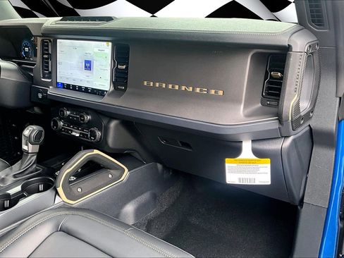 New 2025 Ford Bronco Badlands image 26