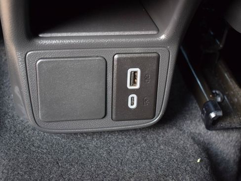 Used 2025 Buick Encore GX Sport Touring w/ Black Roof Package AWD/4WD image 35