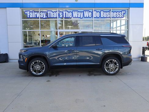 New 2026 Chevrolet Traverse LT w/ Driver Confidence Package image 7