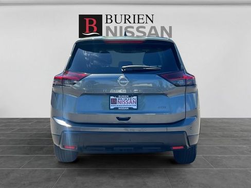 Used 2024 Nissan Rogue S AWD/4WD image 4