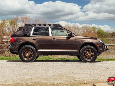 Used 2009 Porsche Cayenne image 10