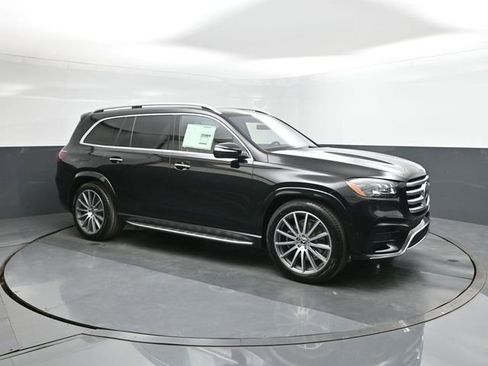 New 2026 Mercedes-Benz GLS 450 4MATIC image 17