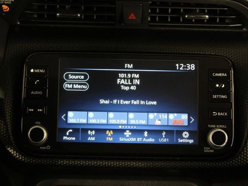 Certified 2024 Nissan Kicks SV image 9