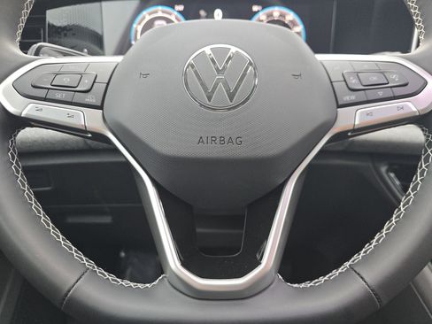 New 2026 Volkswagen Tiguan S image 18