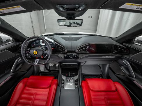 Certified 2025 Ferrari Purosangue AWD/4WD image 42